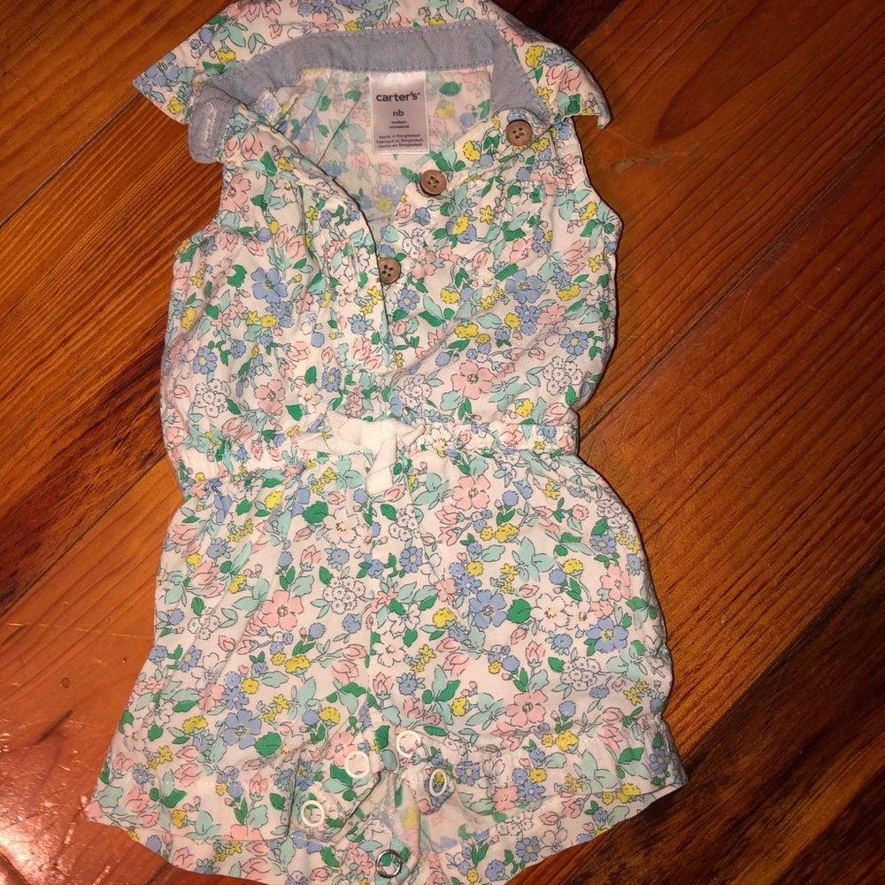 Bundle💢 2 rompers for $5 - Picture 2 of 2